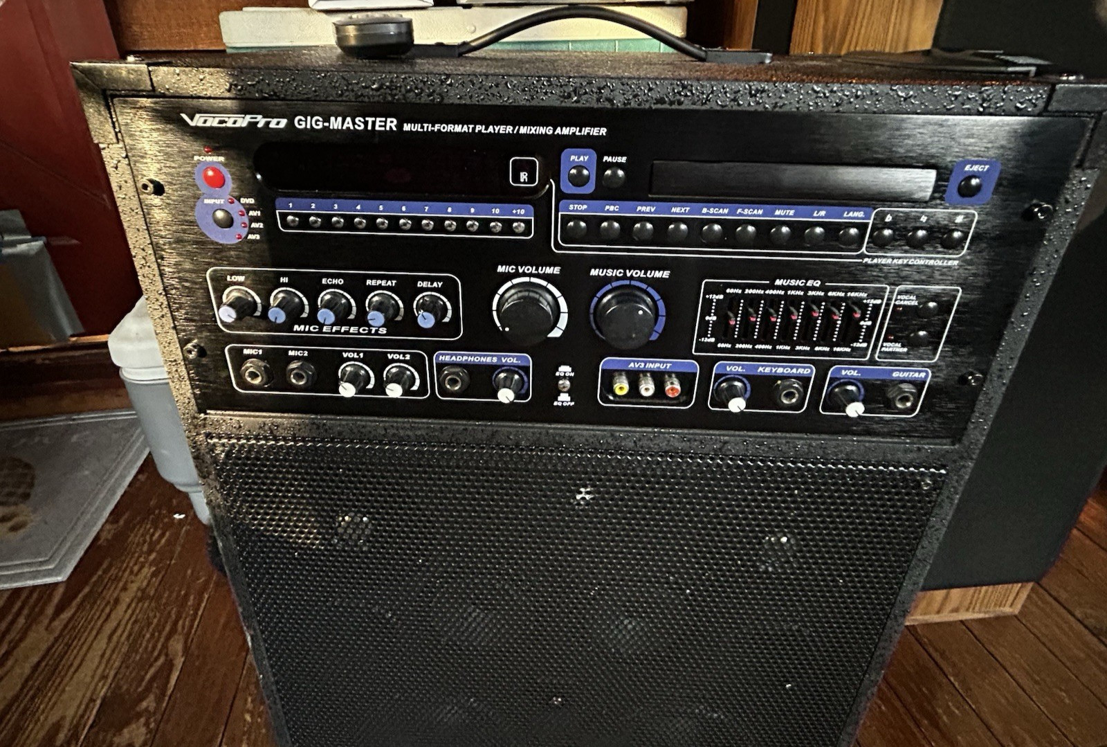 Vocopro Gig-Master Karaoke Multi-Format Player 100w Amplifier, Portable w/REMOTE