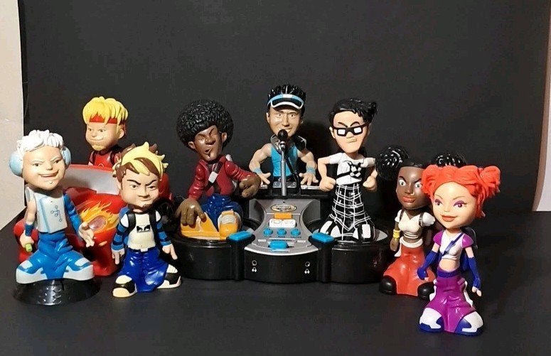 Skribbles Spinheads DJ Mixing Station Lot W Speaker 10 Peices.