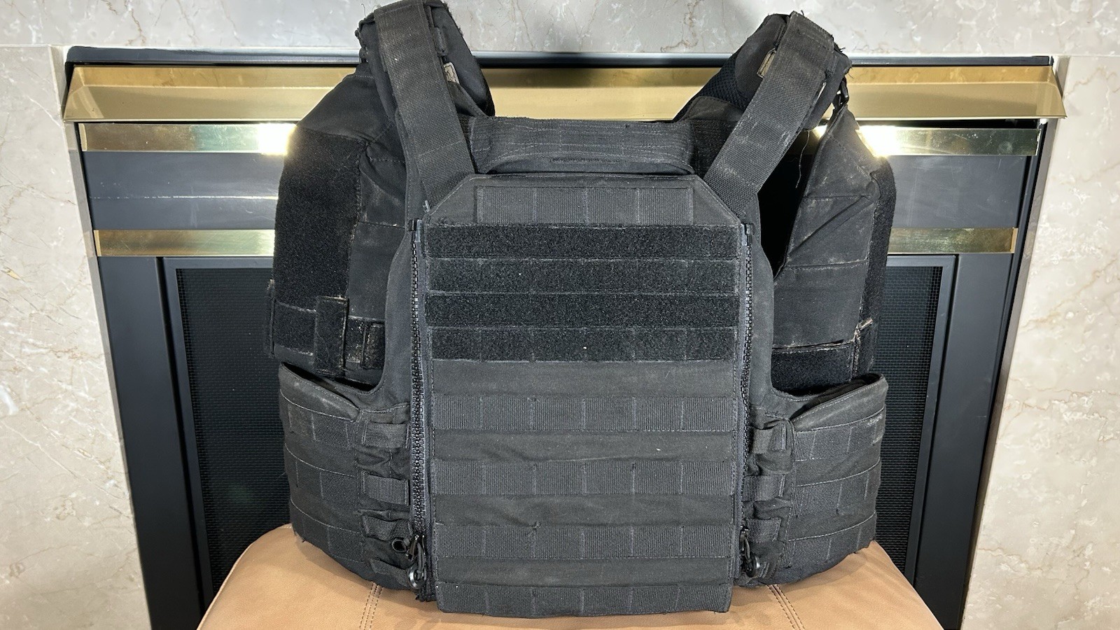 TYR TACTICAL ASSAULTER EPIC PLATE CARRIER MED-BLK TENCATE LVLIII SPECIAL THREAT