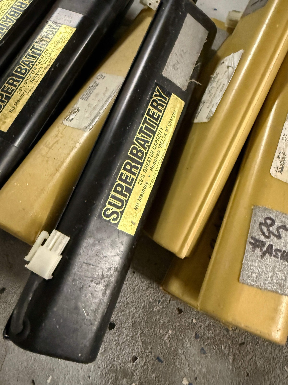 Norman Lighting Studio Flash battery lot super battery