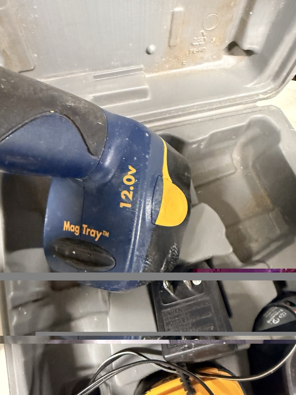 USED Ryobi Drill Driver Kit w/Hard case (TESTED)
