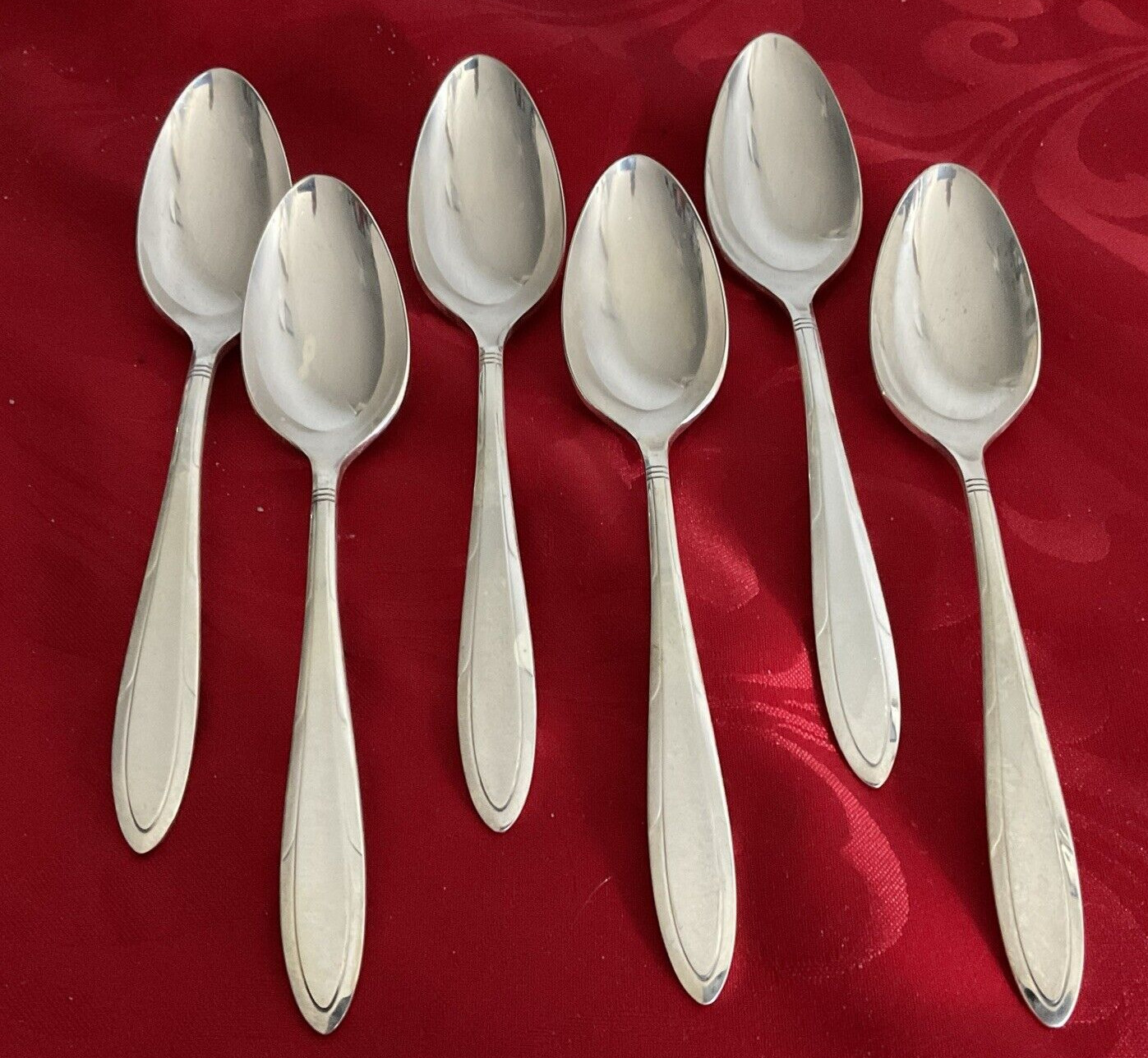 Oneida Nobility Plate Reverie lot of 6 teaspoons 6 1/8" EUC polished