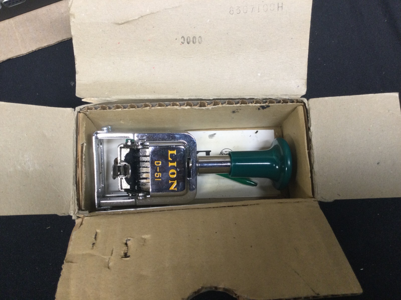 Lion D-51 5 Wheel Auto Numbering Machine EXCELLENT Condition