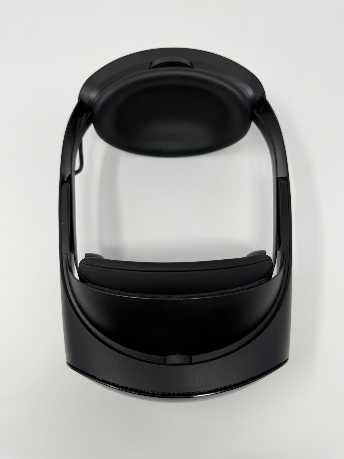 Meta Quest Pro VR 256 GB Headset Only & Charging Dock Good Condition