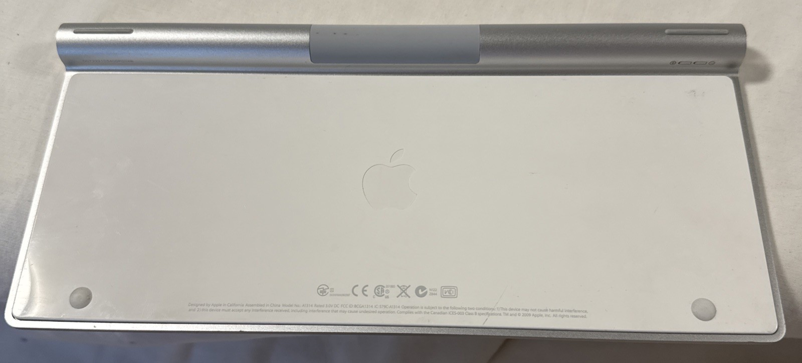 GENUINE Apple Wireless Bluetooth Keyboard A1314 Mac Tested works Great