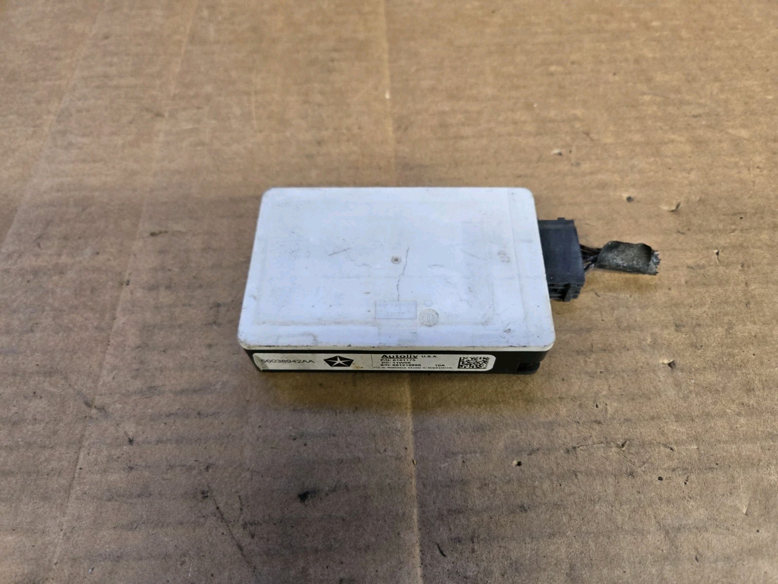 2011-2013 Chrysler Jeep Dodge Blind Spot Detection Sensor Module 56038942AA OEM