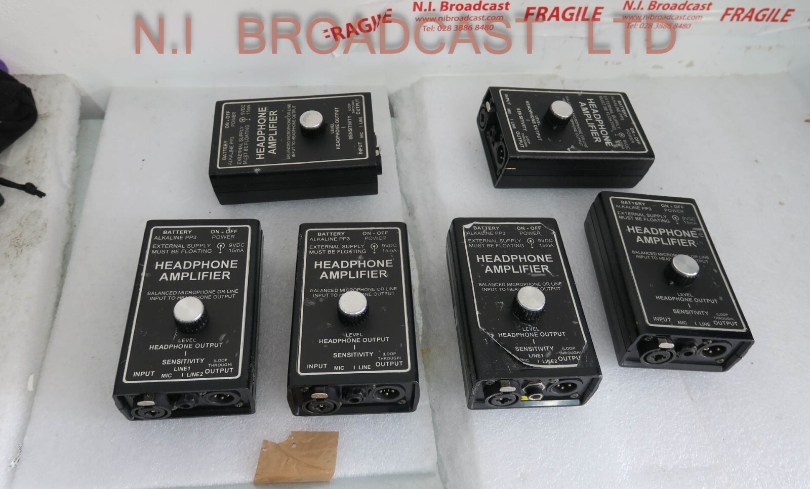 9v battery powered headphone amplfier with level control, (XLR / line jack)    P