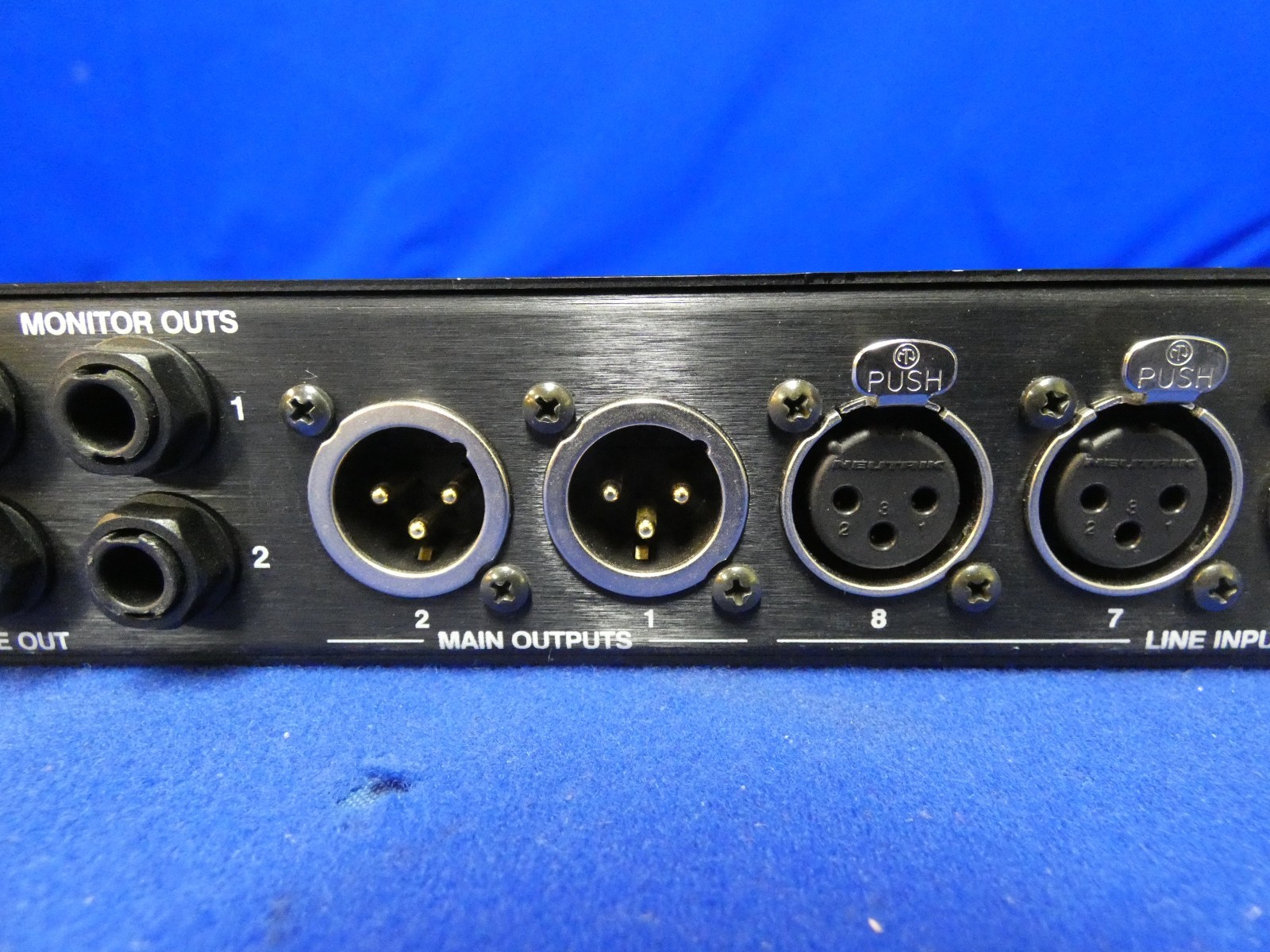 Studio Technologies Model 742A Audio Mixer (works-read ad)