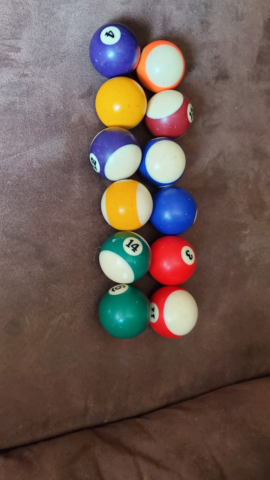 Billiard's Balls, Incomplete, No que, 5, 7, or 8.