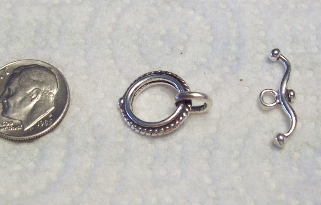 Medium Sterling Silver 2g Fancy 14 mm diameter Toggle Clasp with 20 mm Curvy Bar