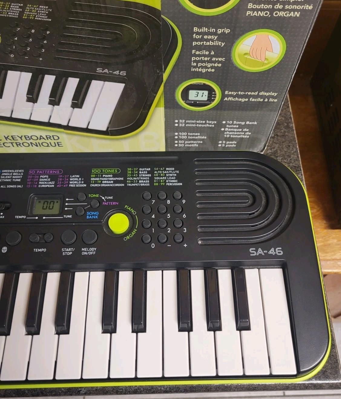 Casio Mini Electronic Keyboard SA-46 32 Keys In Box With Instructions WORKS