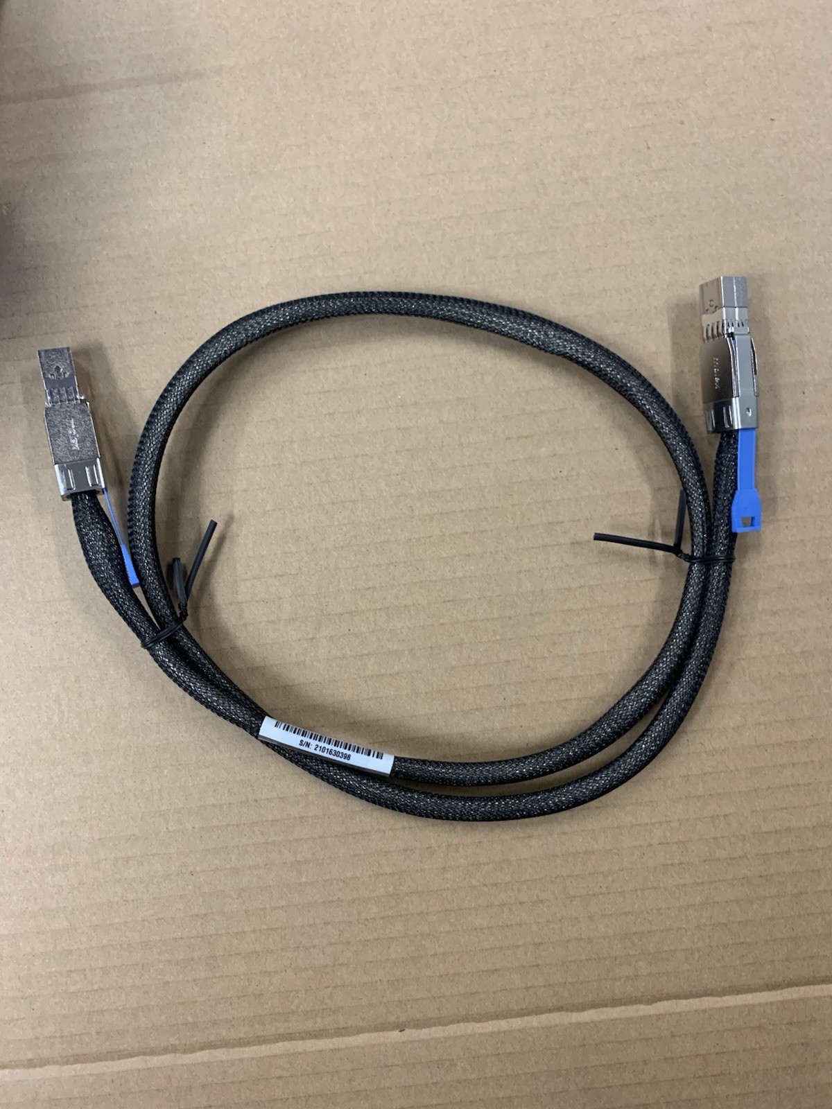 ✅ Mini-SAS HD (SFF-8644) ↔ Mini-SAS HD (SFF-8644) External Cable
