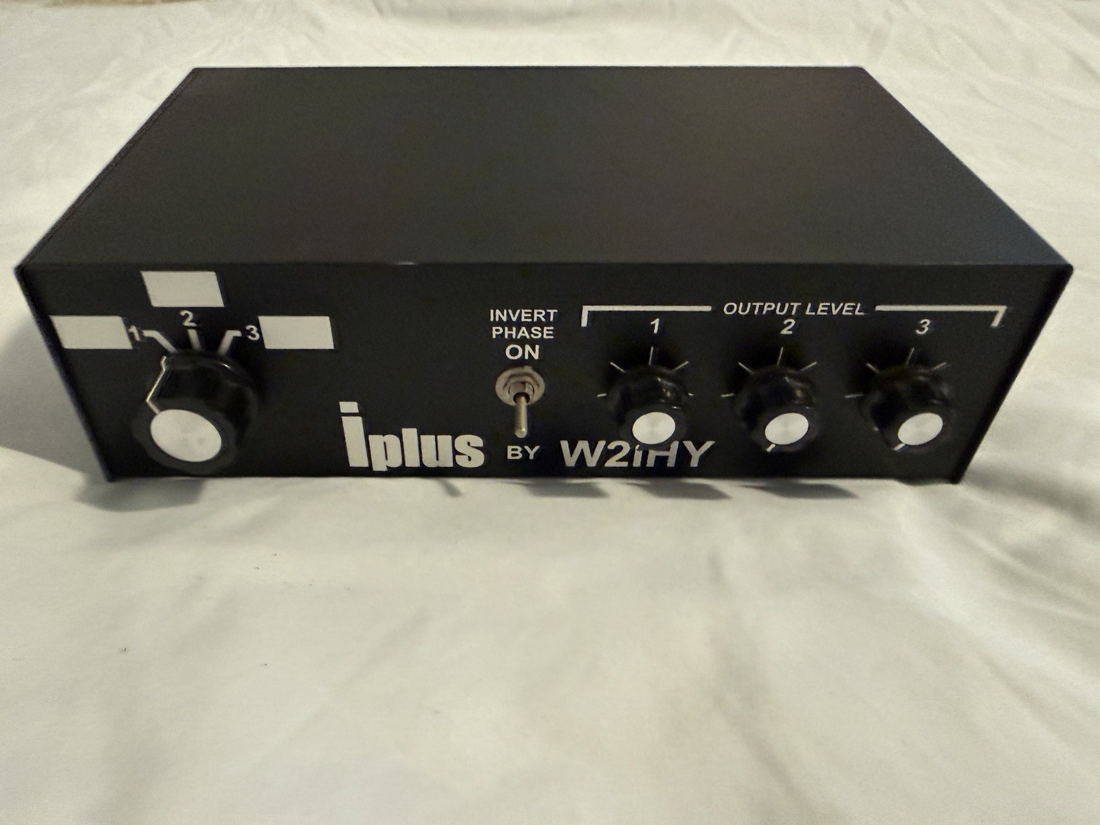 W2ihy, I-plus Audio/mic Switch