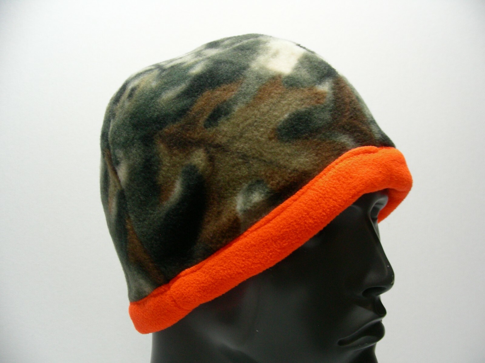 CAMOUFLAGE & BRIGHT ORANGE - ONE SIZE SKULL FIT STYLE STOCKING CAP BEANIE HAT!