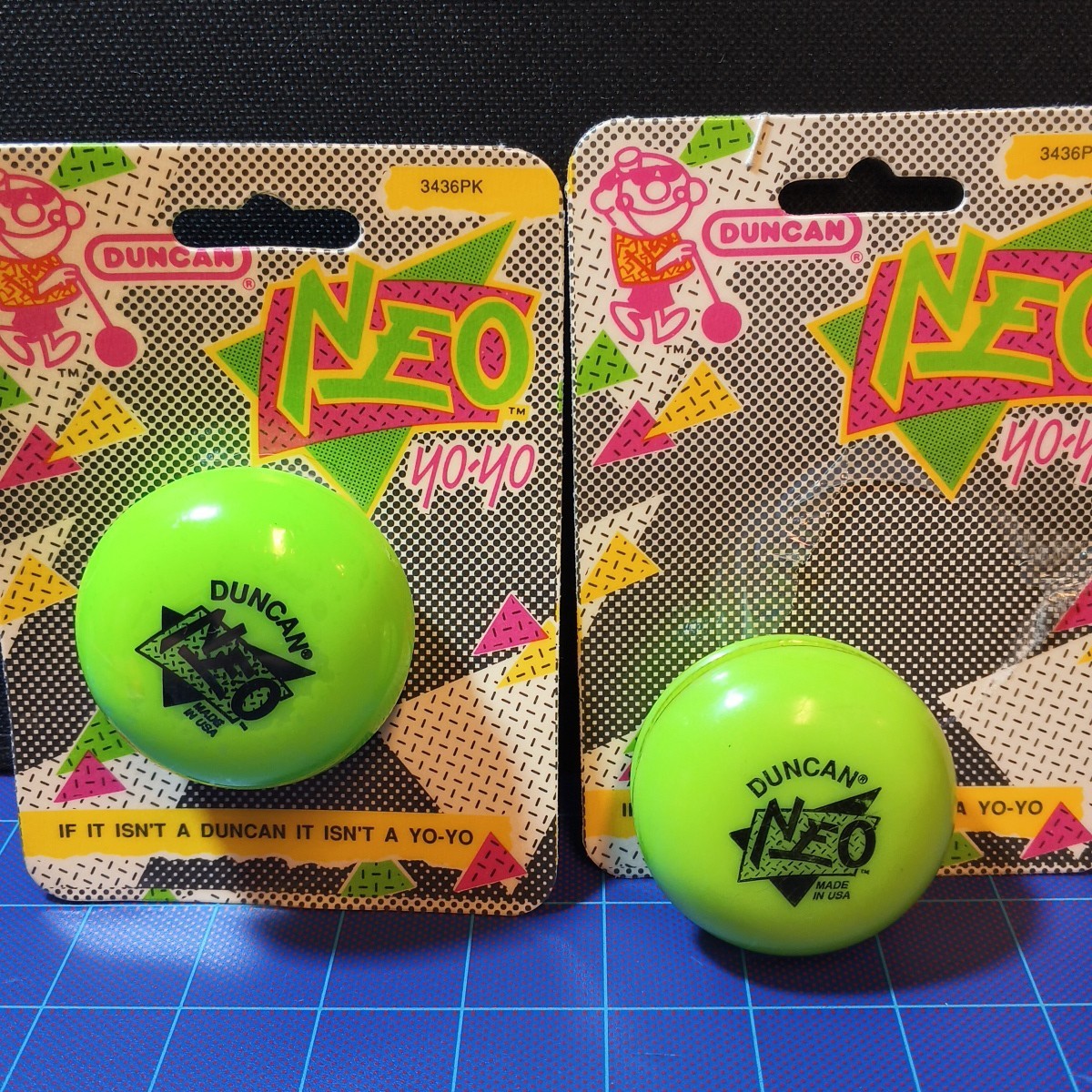 Vintage 1990s Duncan Neo Yoyo Neon Green Yo-Yo 1 Sealed / 1 Used