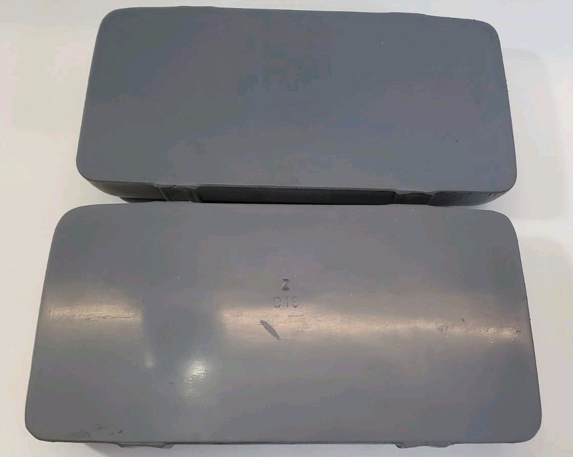 2 Cal Spa Gray Straight Pillows #019 ACC01400110