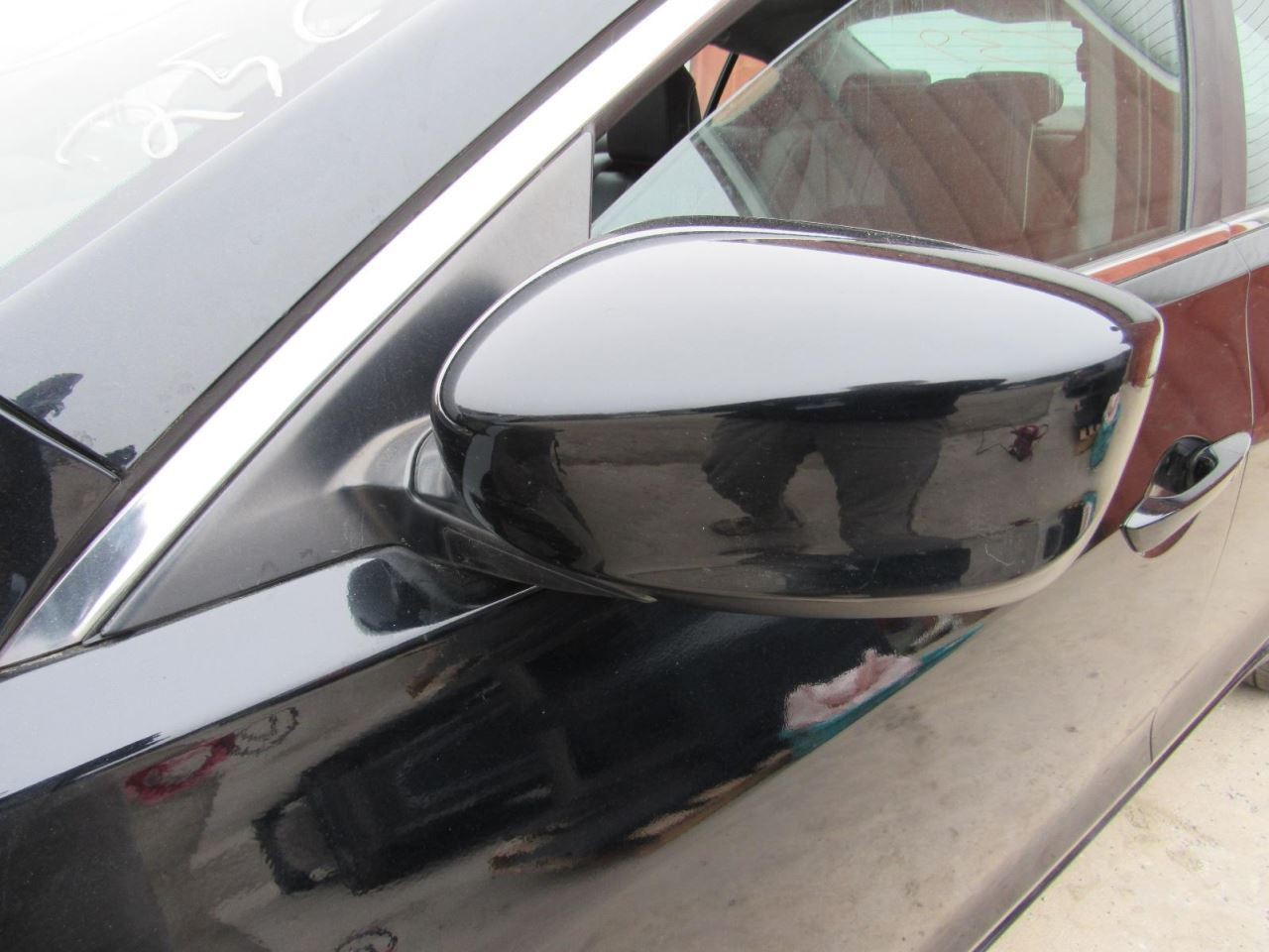 ILX 2019 Glove Box 1031943