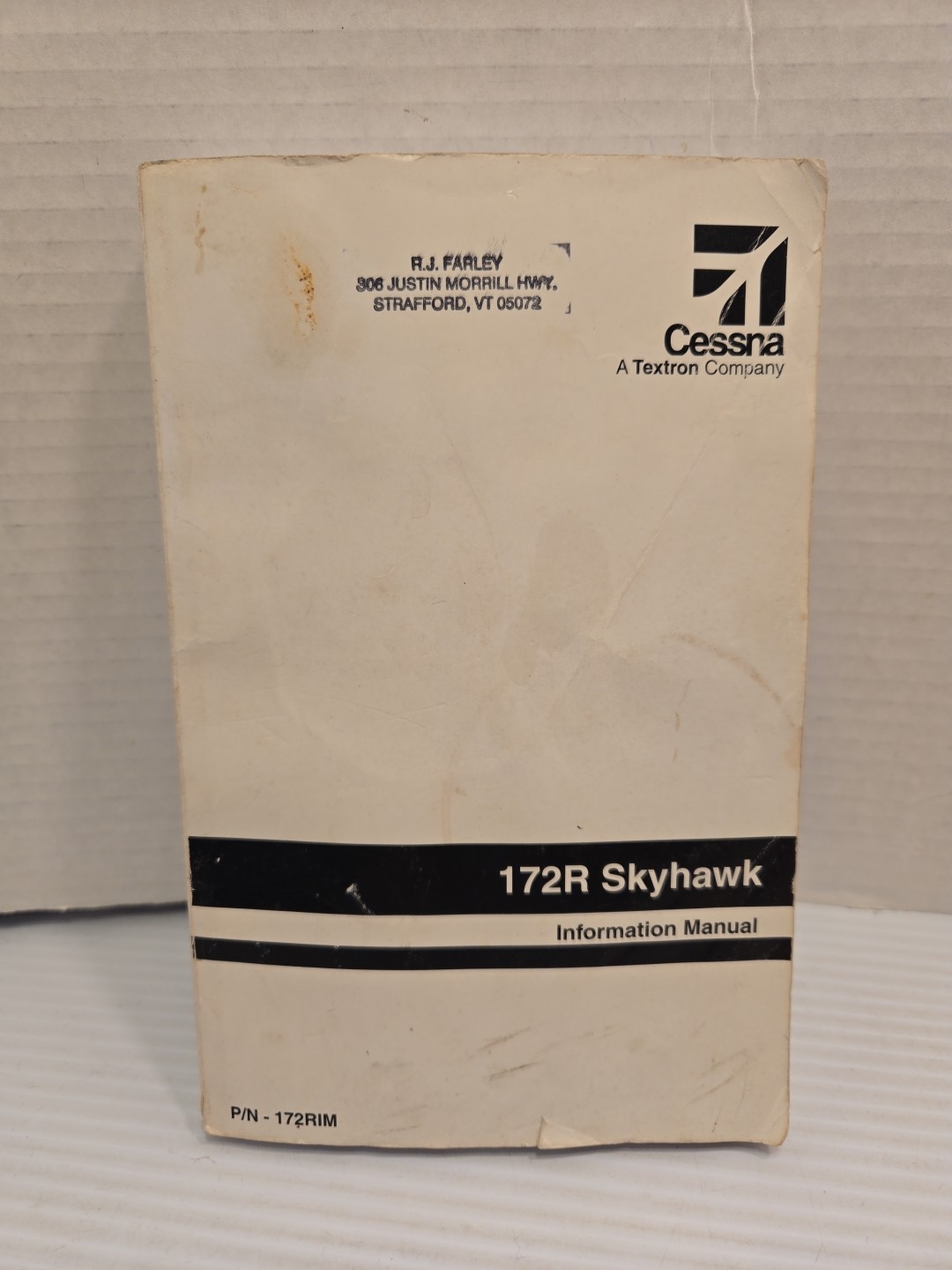 CESSNA 172R SKYHAWK Information Manual 1996