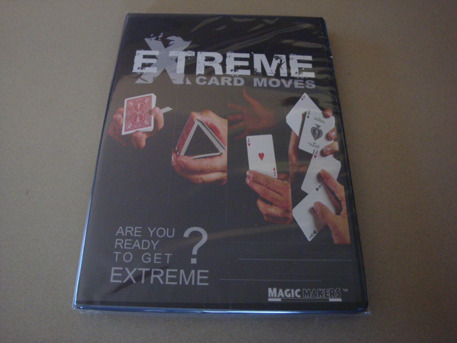EXTREME CARD MOVES DVD VISUALLY STUNNING STEP-BY-STEP STUNTS MAGIC CARD TRICKS