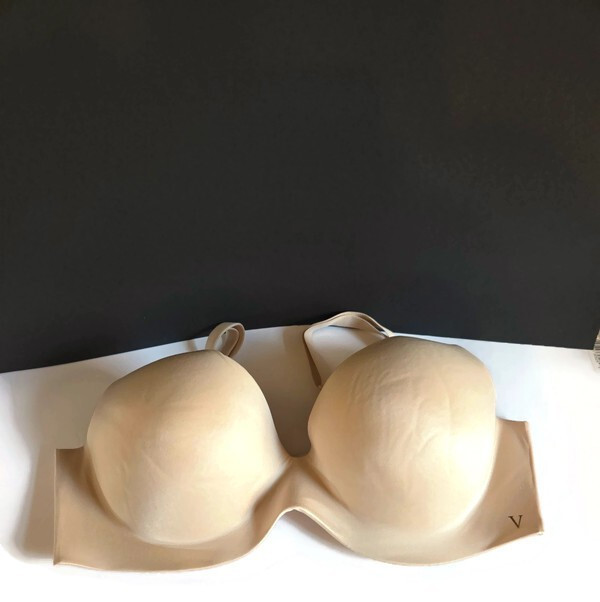 Victoria's Secret Wireless Push Up Full Coverage Bra 38C Women's NEW