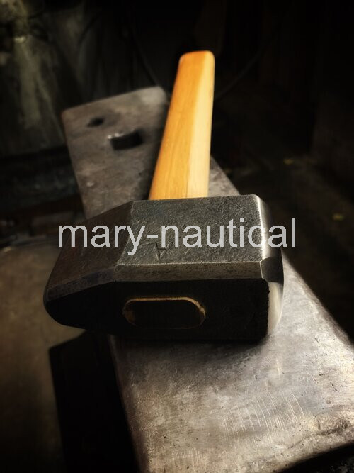 Straight Peen Hammer 2.5 lb hammer