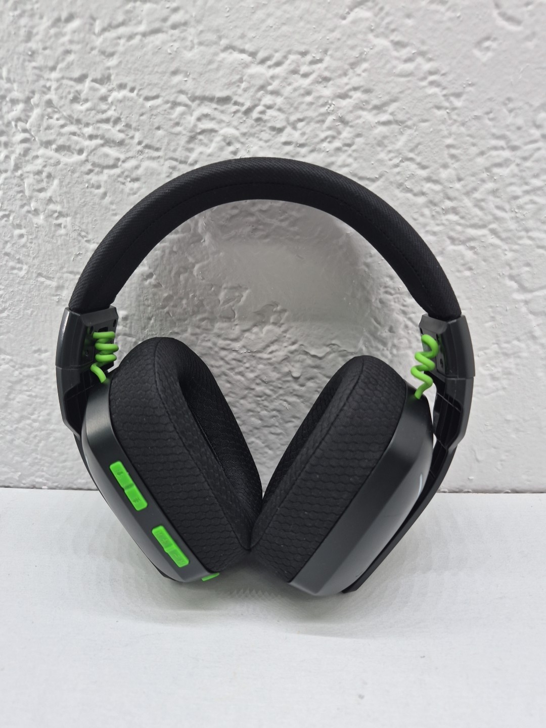 Weseary Wireless Gaming Headset WG1