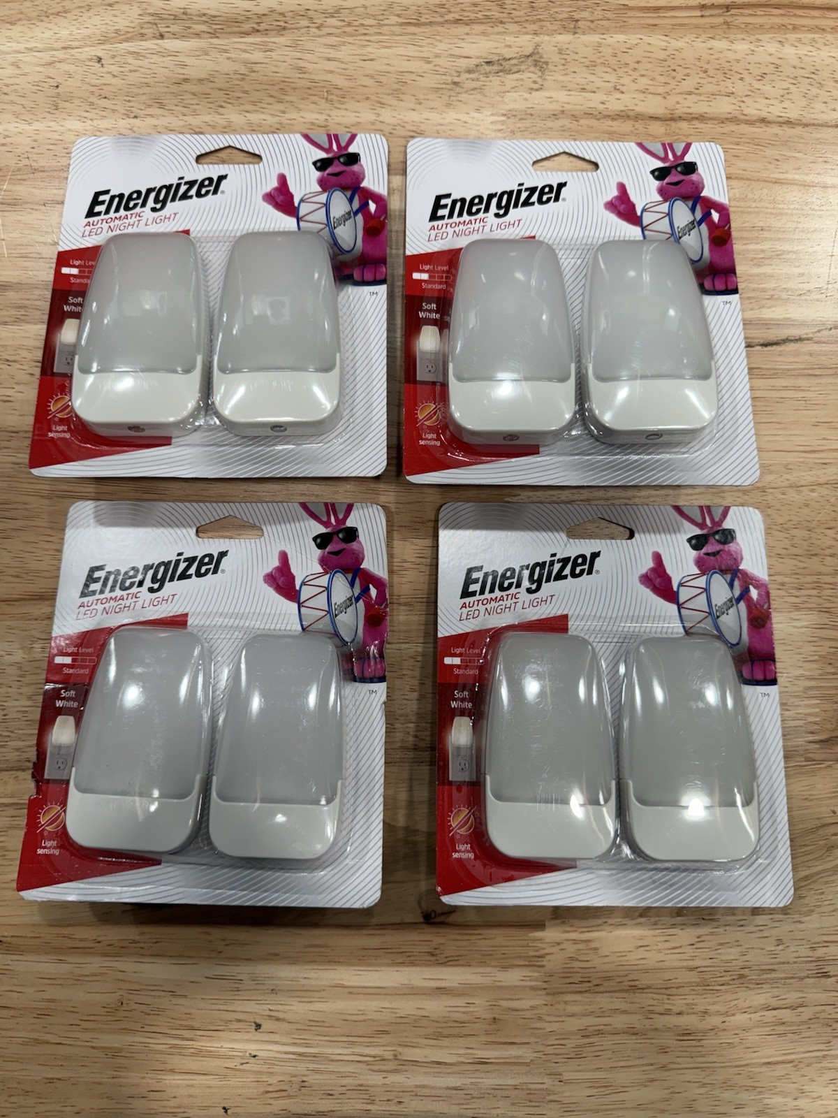 Lot Of 4. Energizer Automatic LED Nightlights Light Sensing NEW SEALED