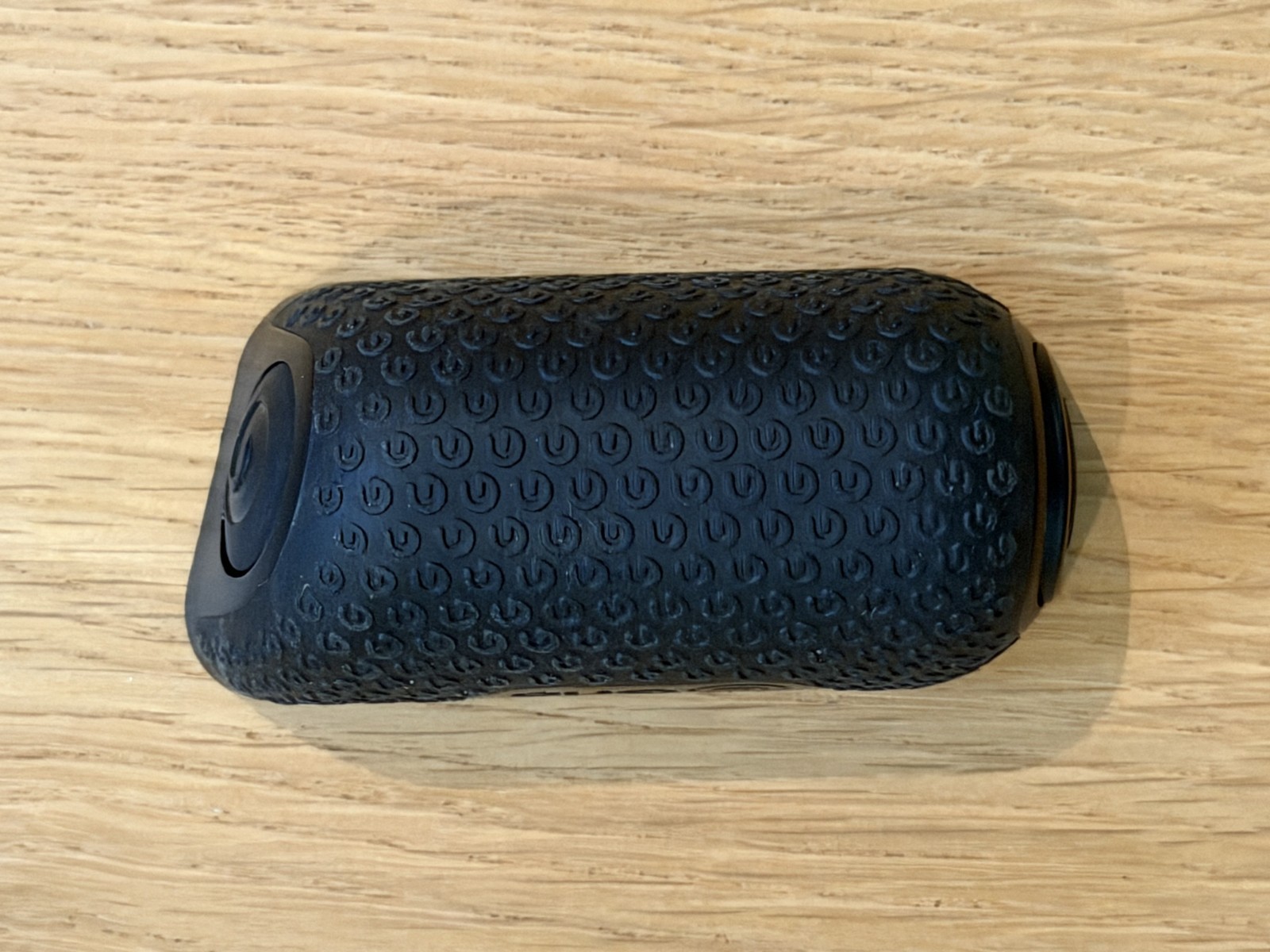 G Grip by Greg Williams Shutter Grip Bluetooth Phone Camera Accessory