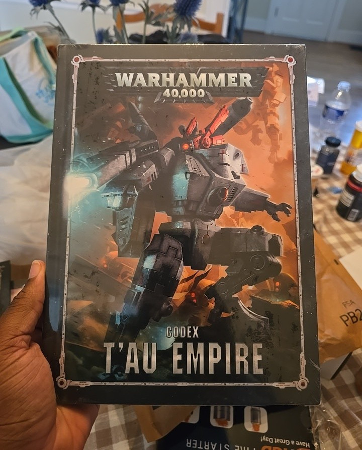 Games Workshop Warhammer 40K T'au Empire Codex Army Book Hardcover English