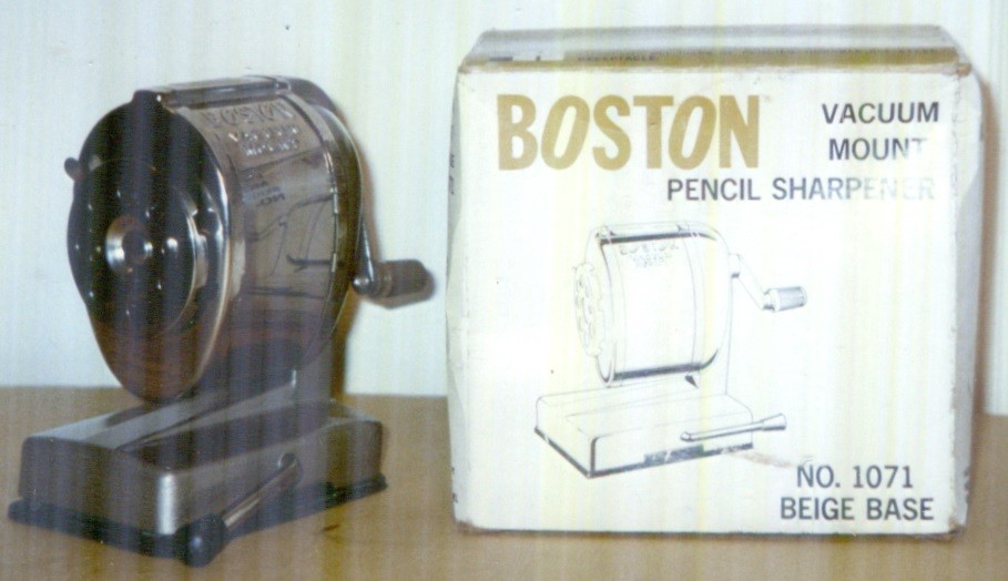 Vintage Boston Model 1071 Vacuum Base 8 Hole Guide Pencil Sharpener with Box