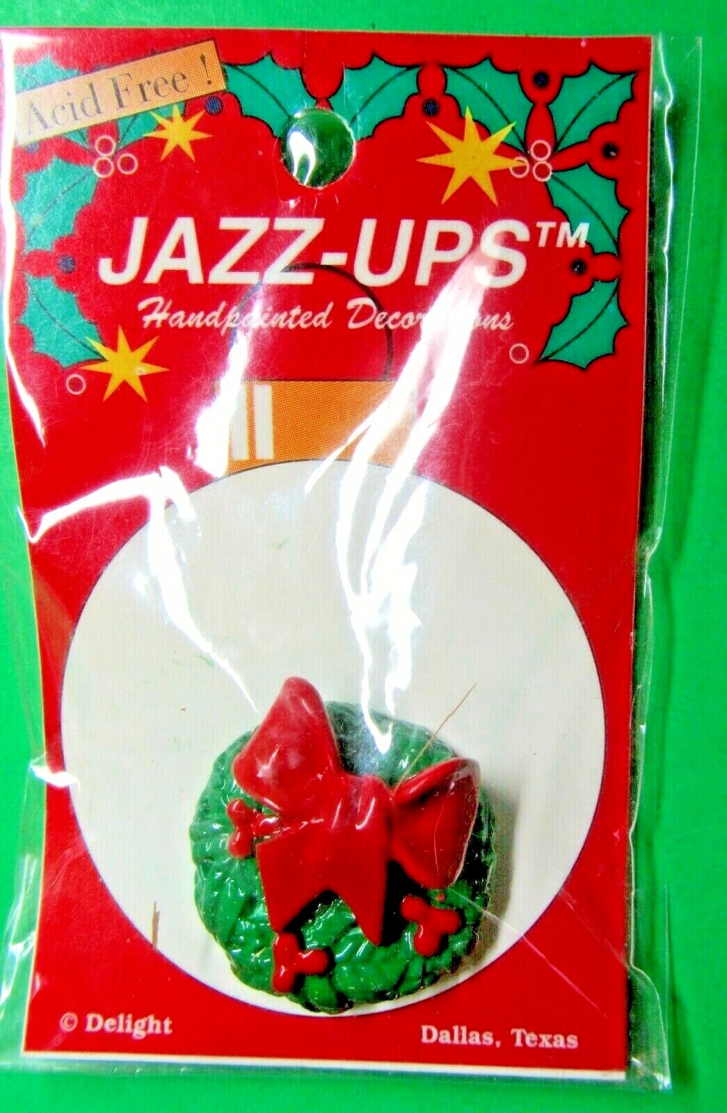 JAZZ-UP RED BOW HOLLY BERRY CHRISTMAS WREATH PLASTIC CRAFT EMBELLISHMENT (O454)