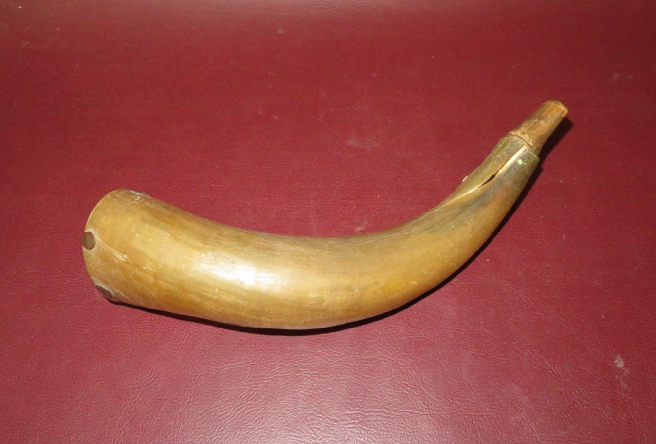 Antique 9.5" Long Bovine Steer Powder Horn w/ Cap - As-Is Cracked