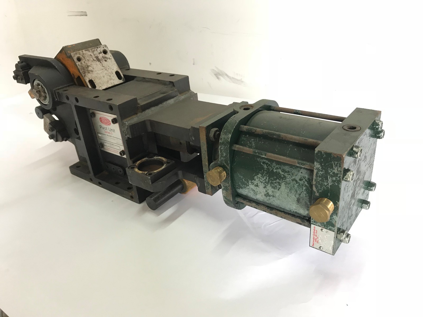 Destaco PM3-E453-P52-ACAA-ACAA-0 Pivot Unit Series 3, pneumatic clamp