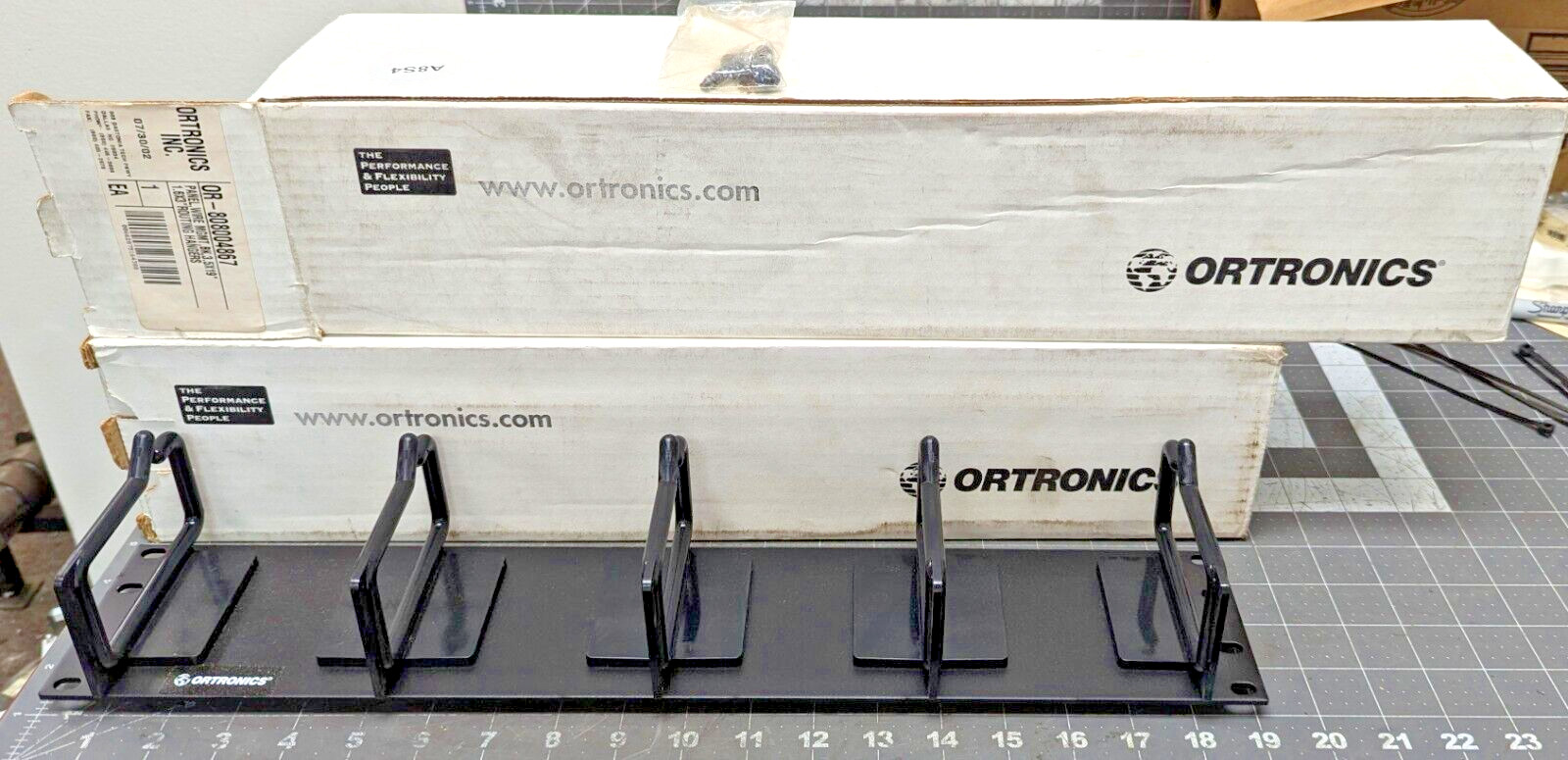 (2) ORTRONICS  OR-808004867 CABLE MANAGEMENT PANEL  5 RINGS BLACK NEW