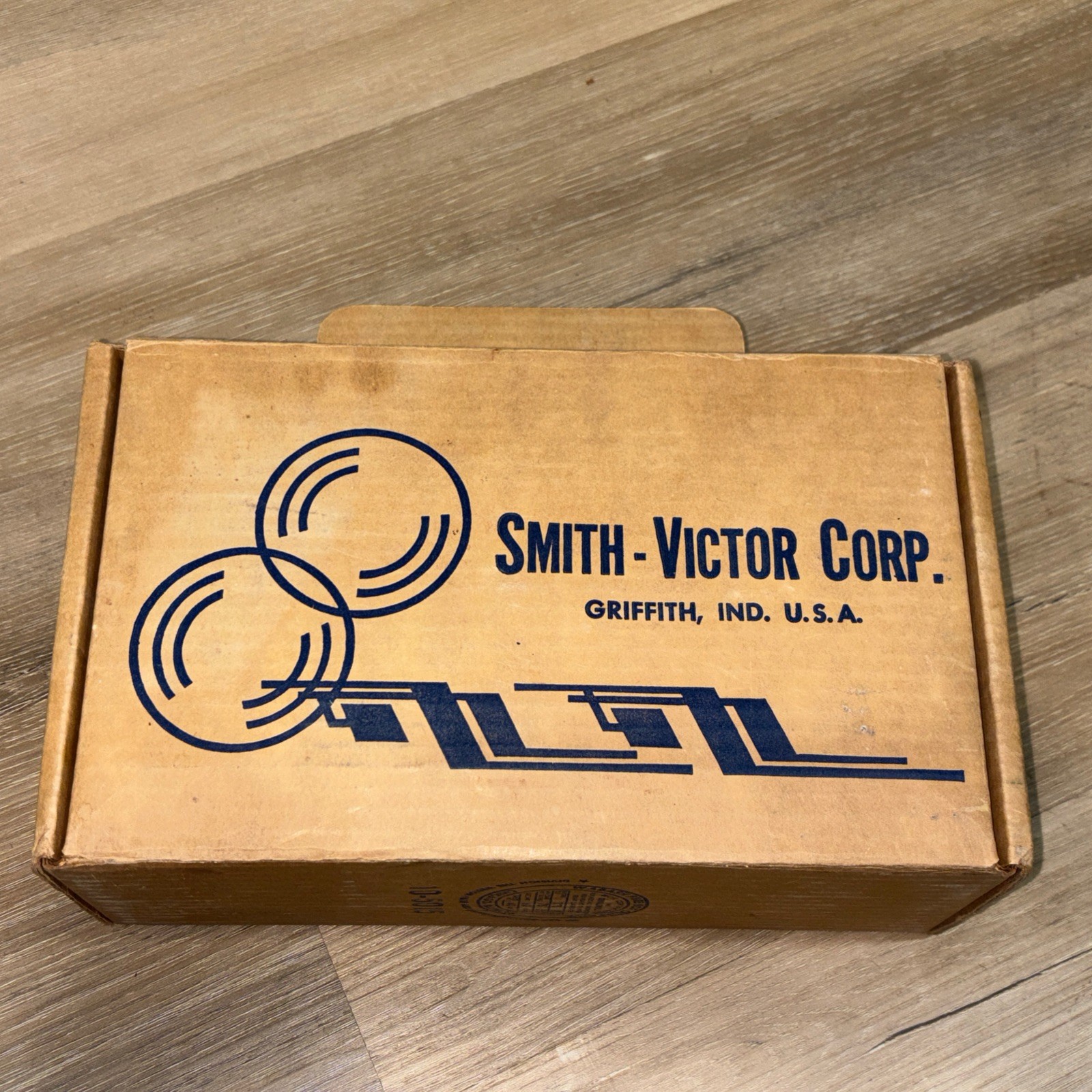 Smith-Victor Model L-20 Bar Light Fixture For Pictures/Videos - New Old Stock
