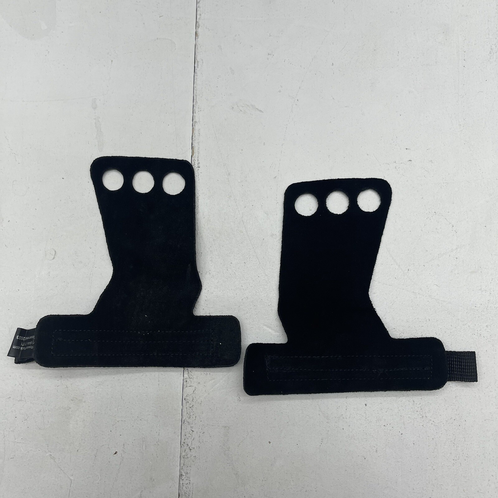 Grip Power Pads For Weight Lifting With Adjustable Hook & Loop Strap Black Large