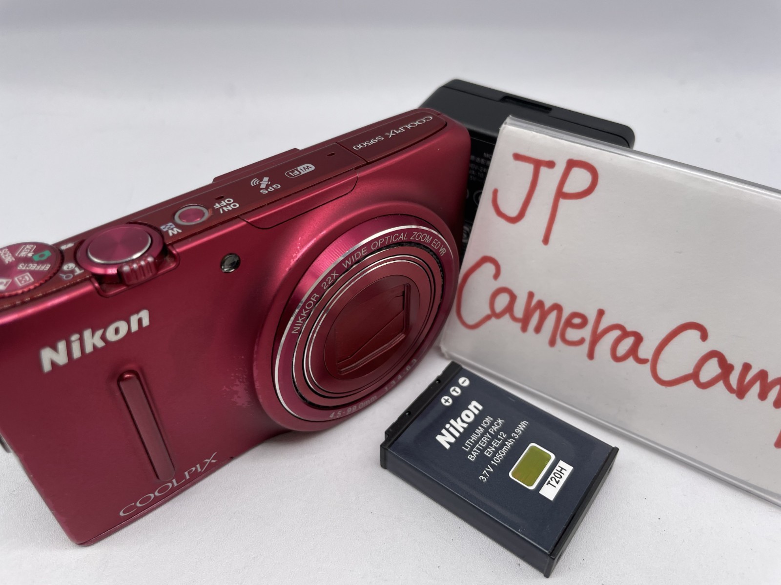 Excellent Nikon COOLPIX S9500 Digital Camera red 18.1MP Compact 22x zoom 4141