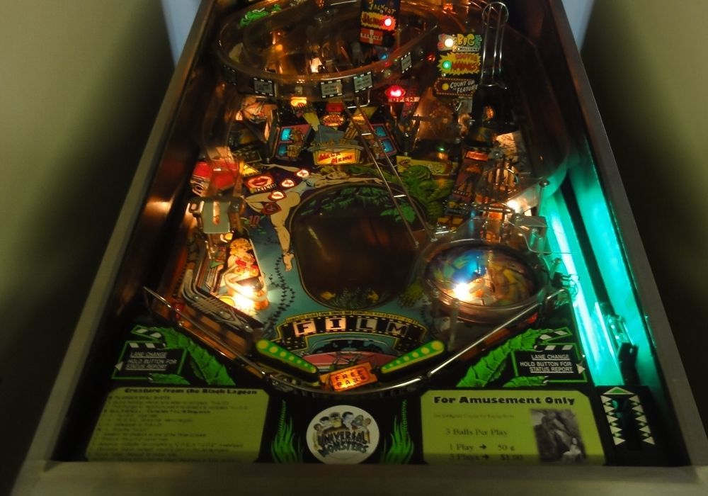 Creature From The Black Lagoon Pinball shooter lane light mod CFTBL
