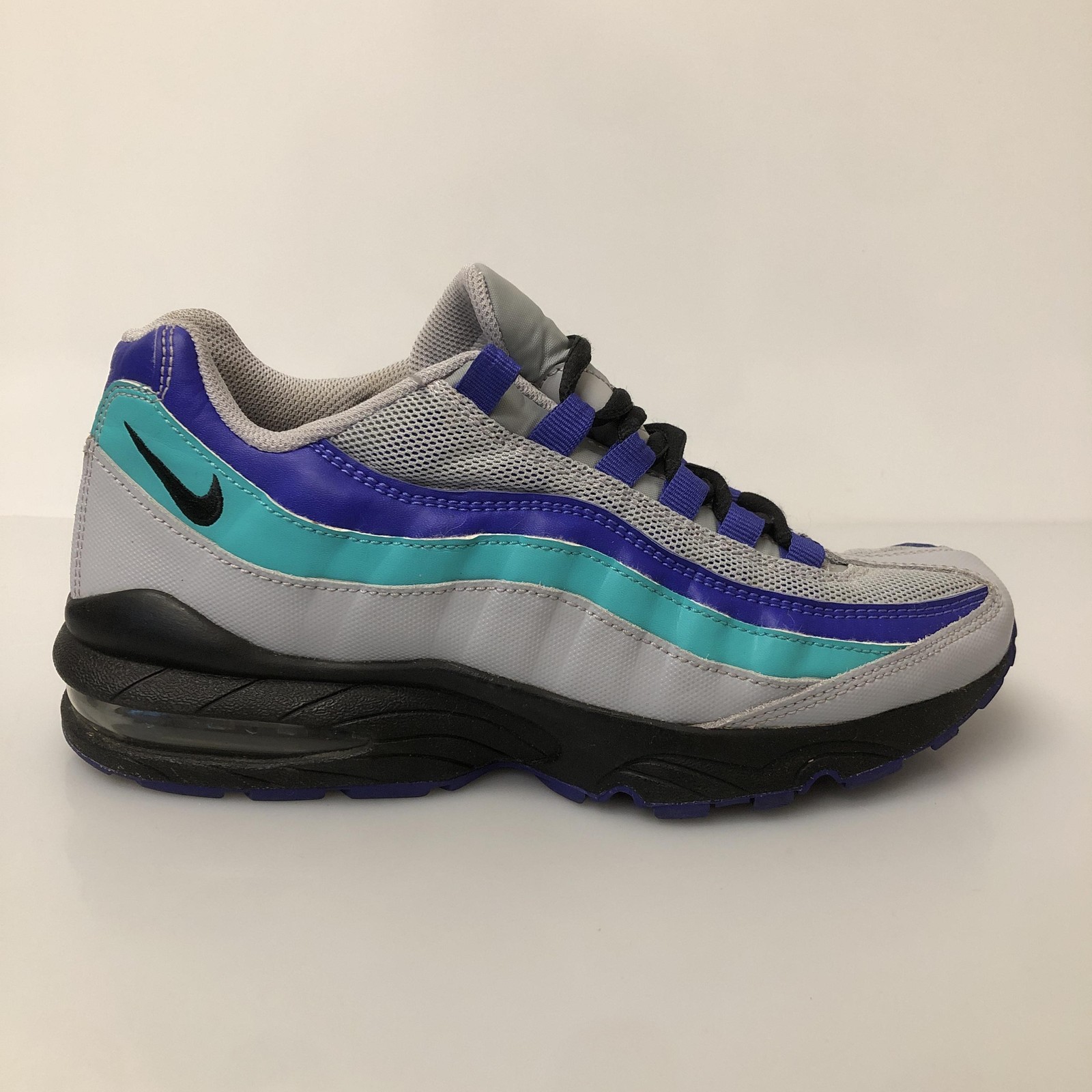 Nike Air Max 95 Shoes Youth Size 6Y Gray Purple Teal Sneakers 905348-023 Gym