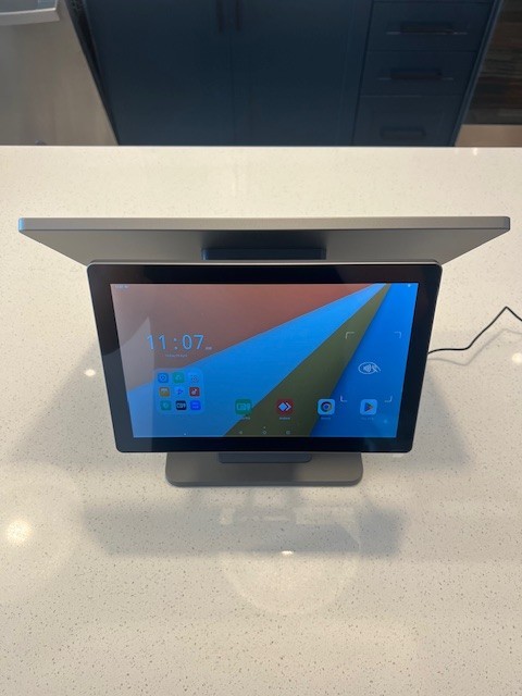 Desktop Swan 1 Pro Android Touch Screen w removable rear display