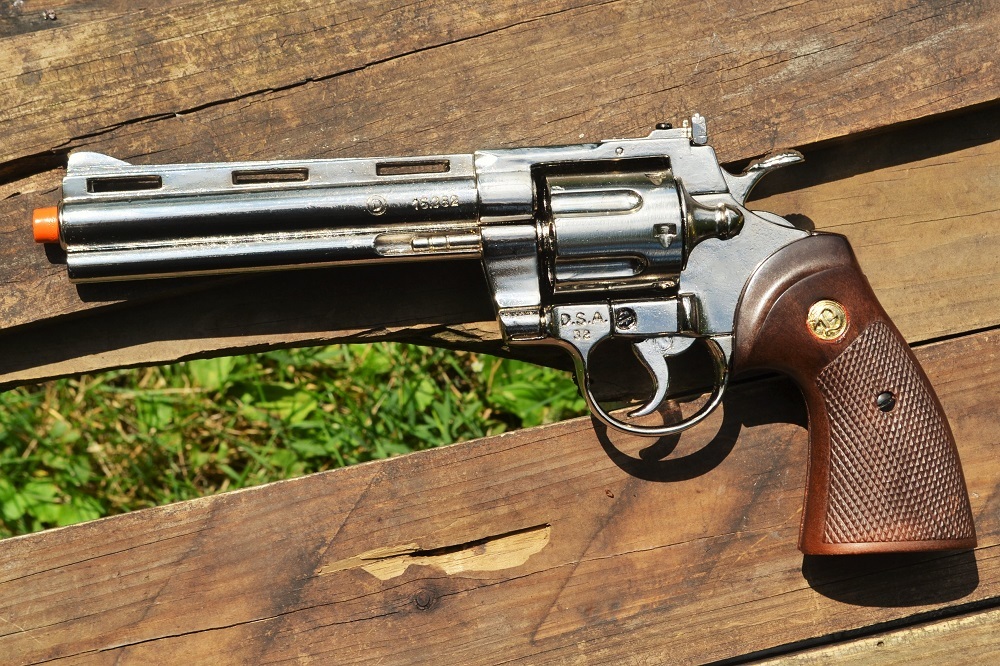Non-Firing Replica Colt Python .357 Magnum Revolver - 357 - The Walking Dead TWD