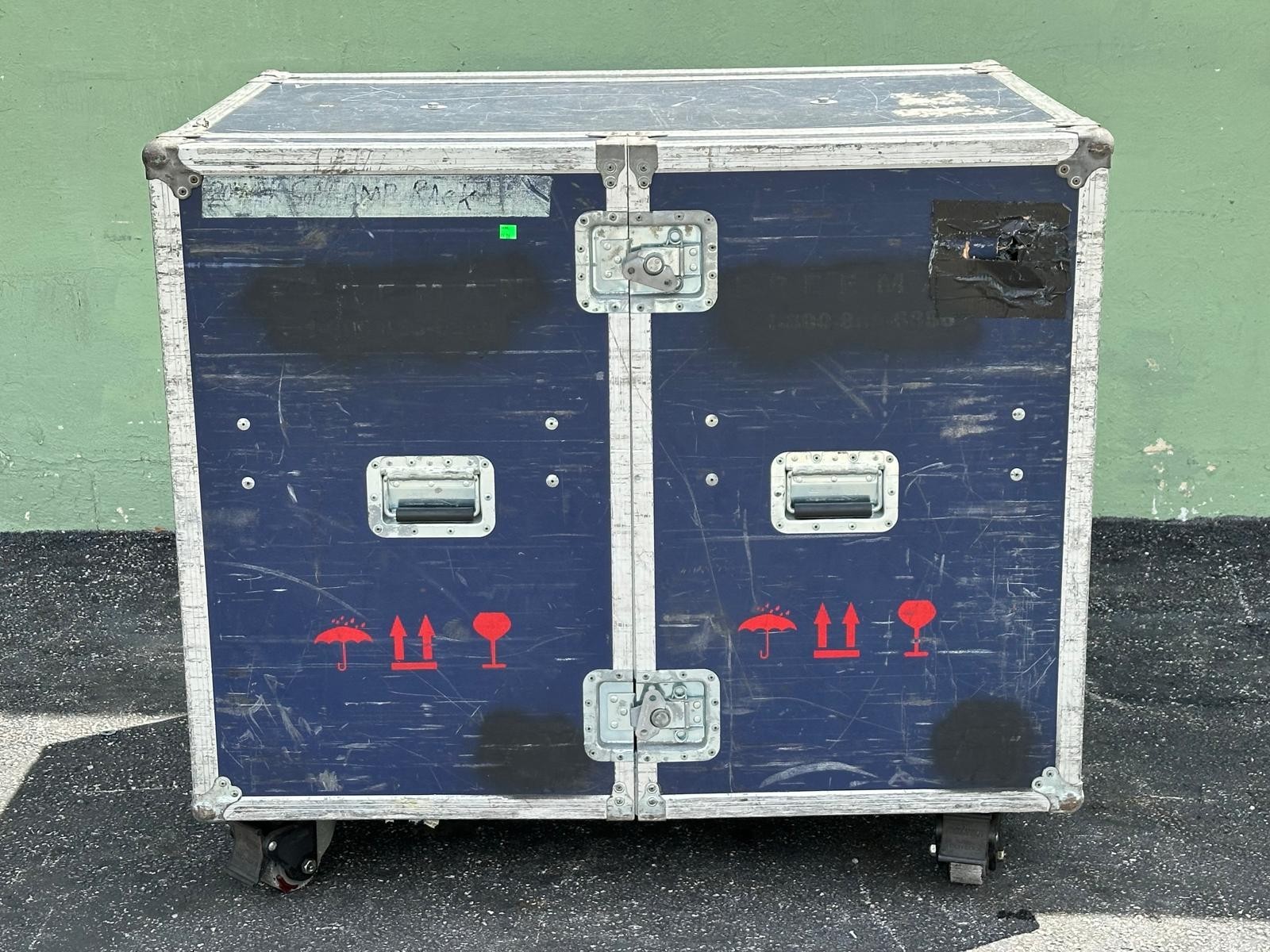 Olympic Dual 16 Space Amp Rack Case On Wheels #4184 (One)