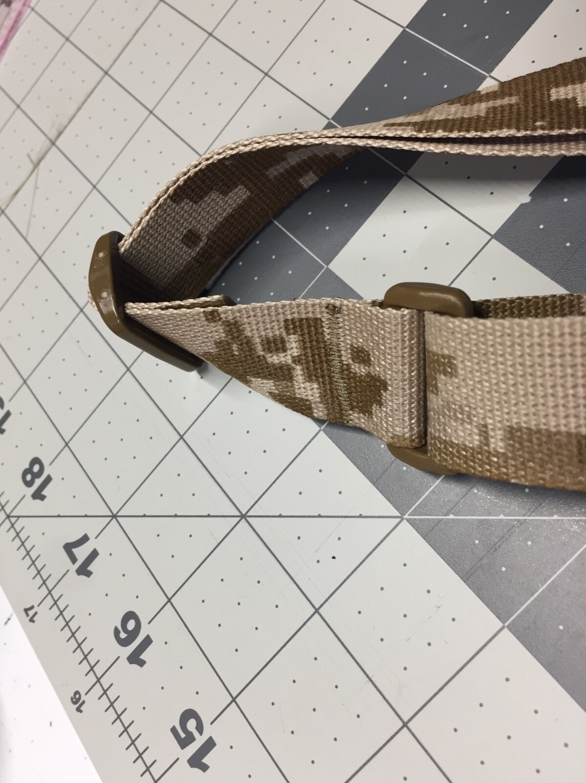LIVESOUTSIDE.COM AOR1 Digital Desert Coyote Sling 2Pt Quick Adjust Tactical Camo