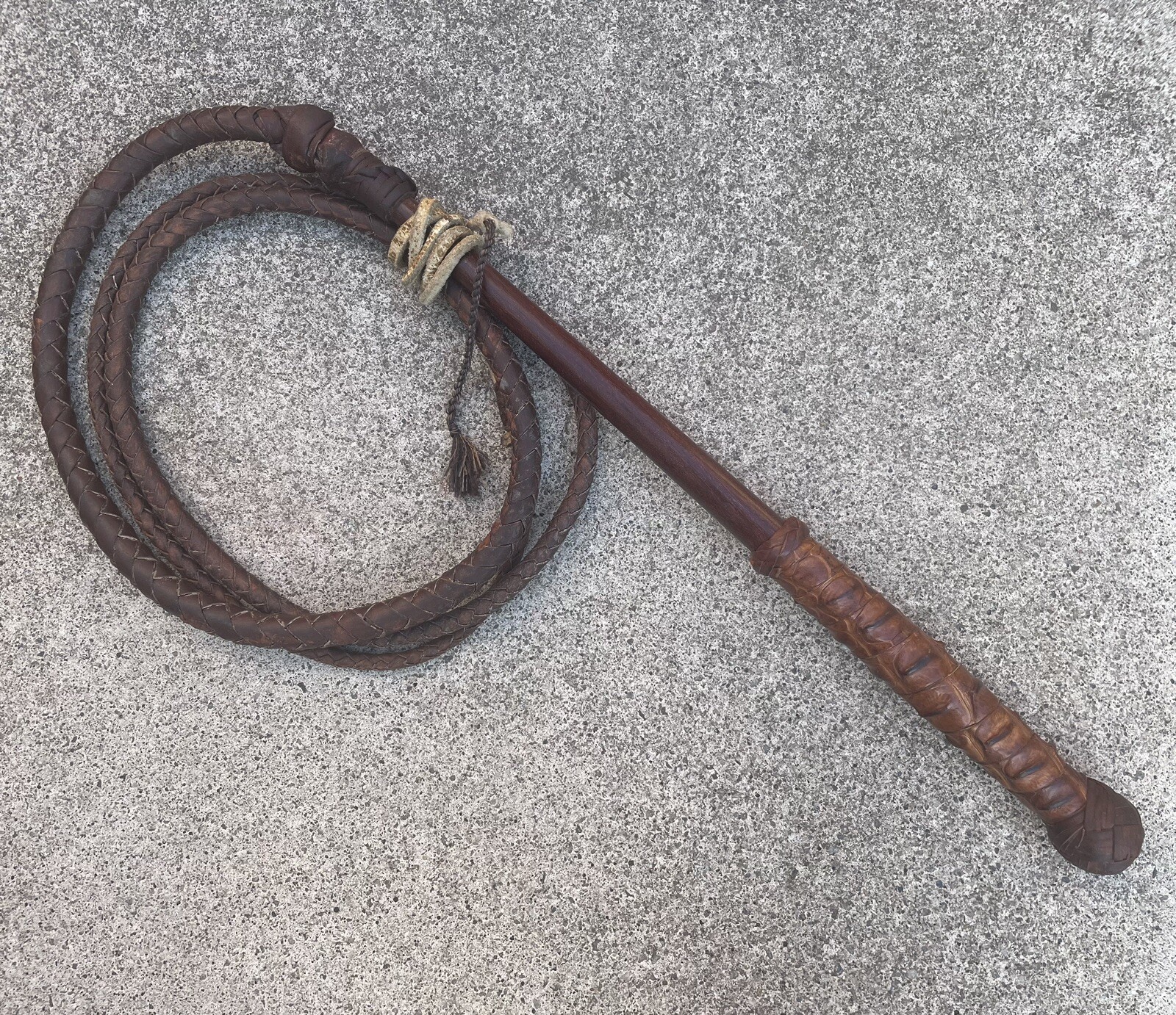 Custom Genuine Crocodile Croc skin handle Kangaroo Roo hide country stock whip