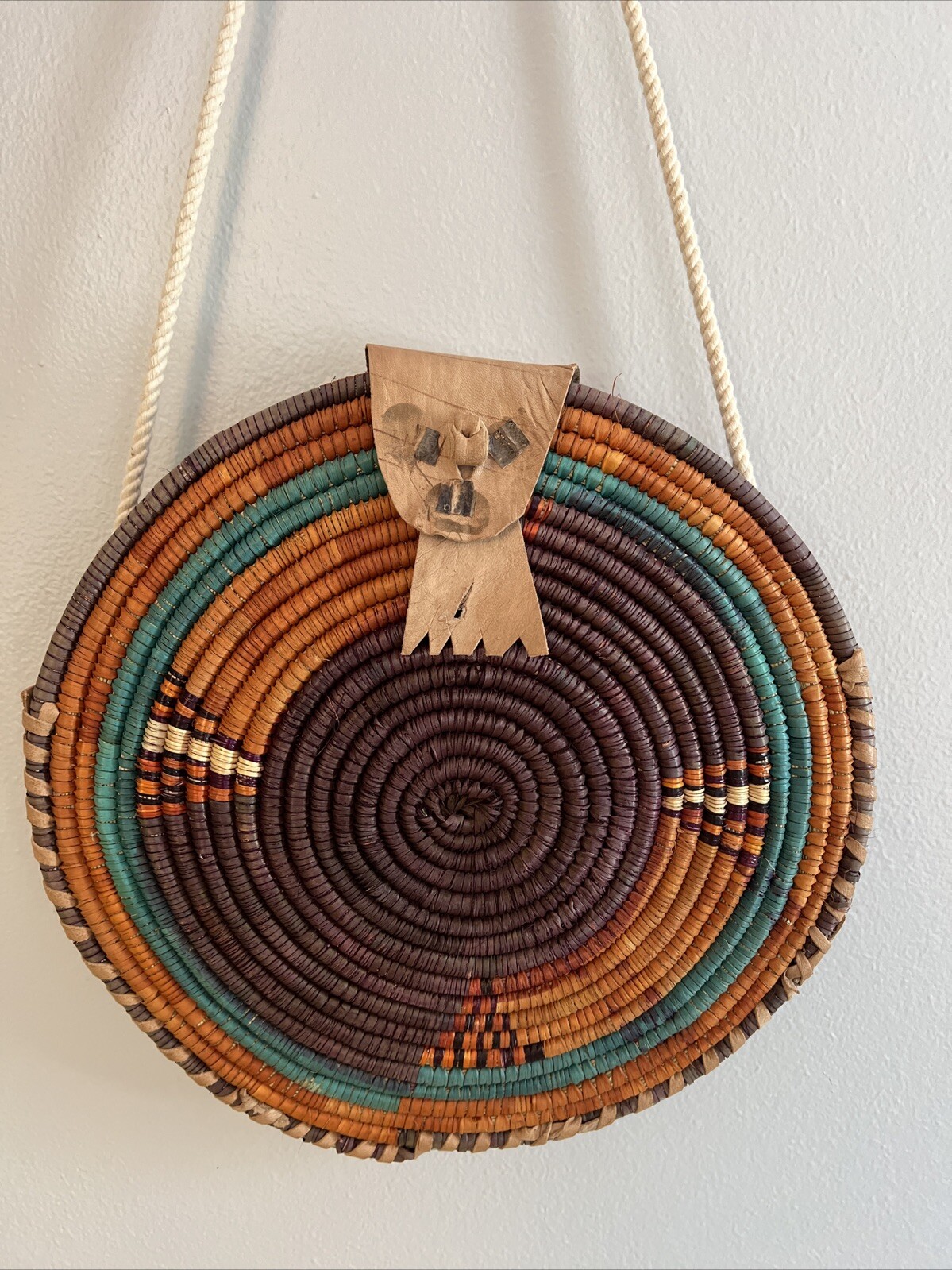 Africa Handwoven Round Crossbody Rattan Wicker Tote Purse Basket Wall Art Tribal