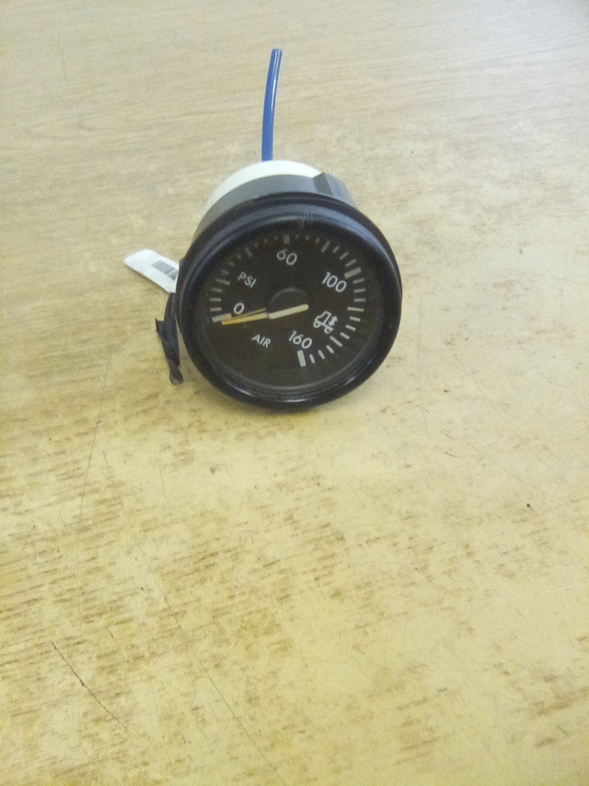 Freightliner A22-68156-003 Air Pressure Gauge