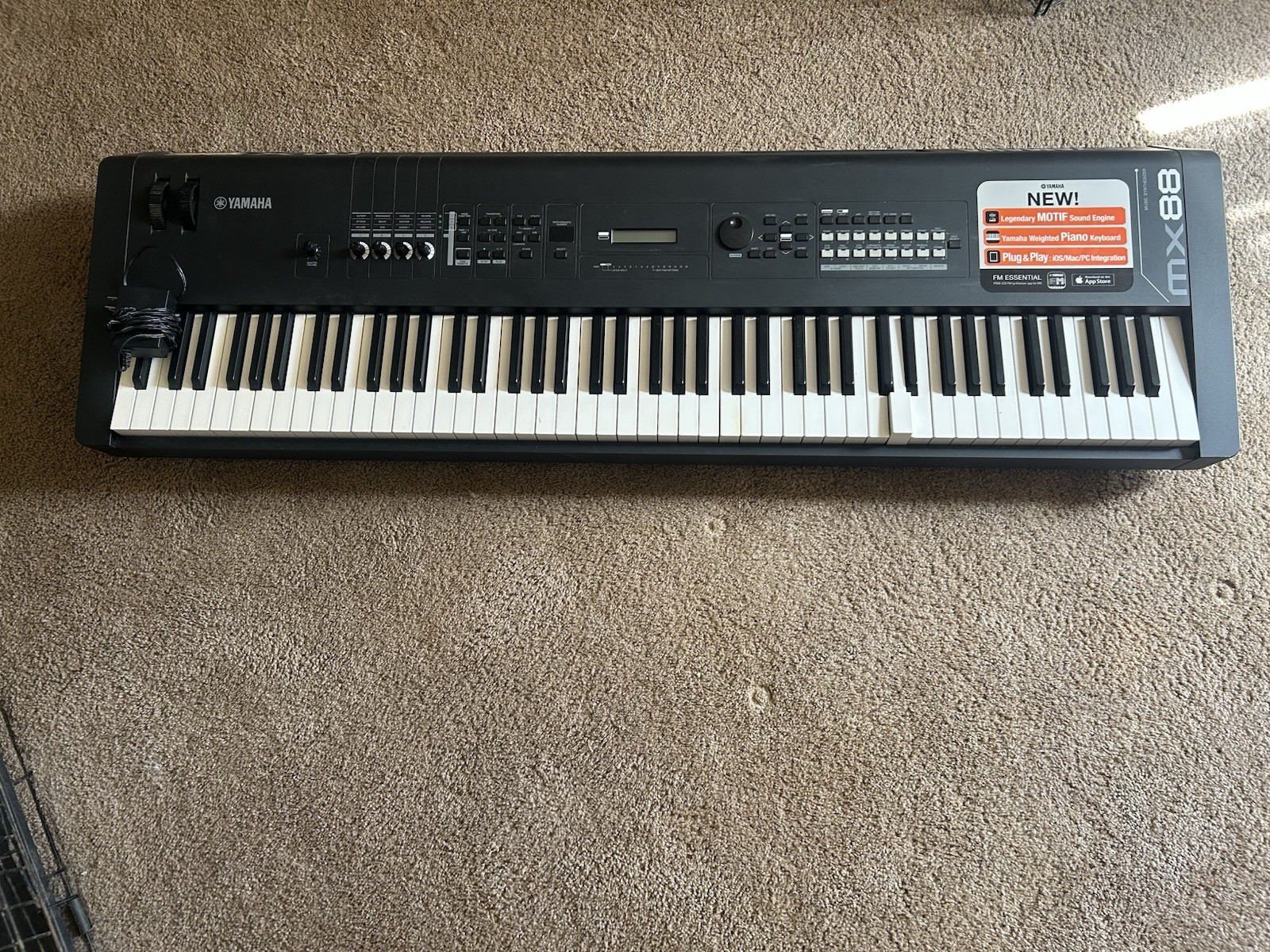 Yamaha MX88 88-Key Digital Keyboard Synthesizer, Weighted Keys, Plug & Play