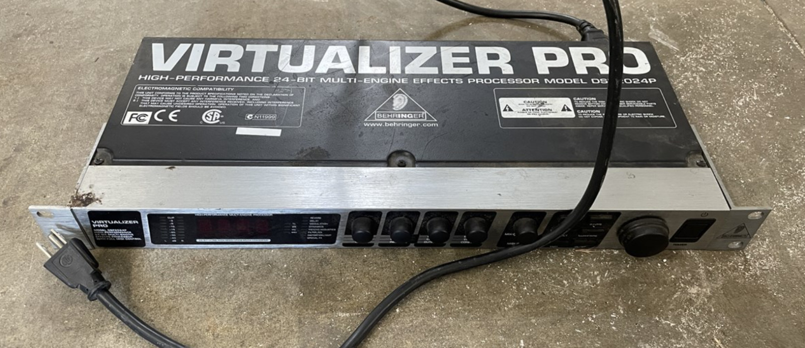 Behringer Virtualizer Pro DSP2024P 24-Bit Multi-Engine Effects Processor Rackmou