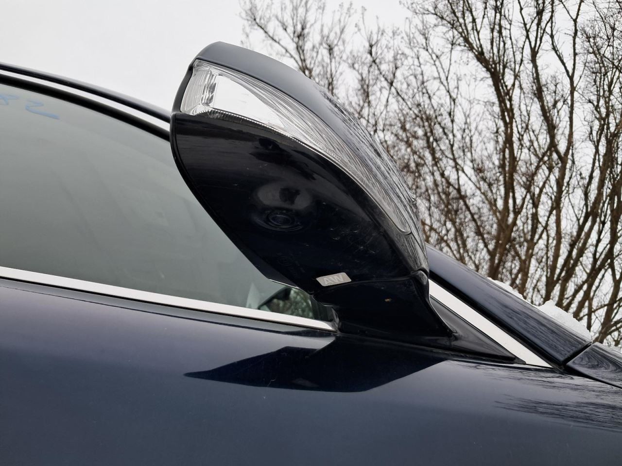 Q70 2015 Glove Box 4954329