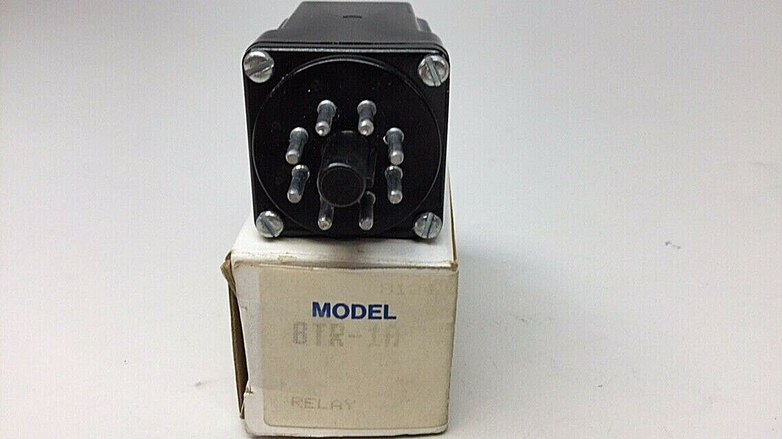 Banner BTR-1A Solid State Relay 8 Pin 12-18 VDC 240 VAC Max